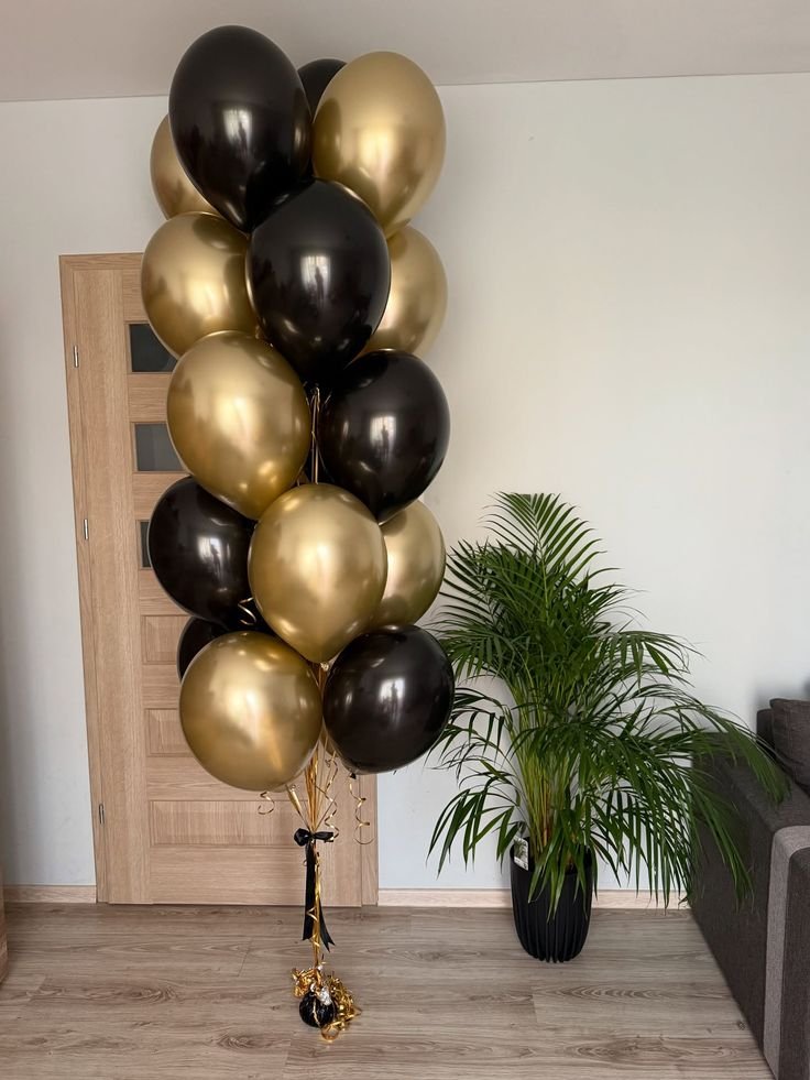 20 Pieces Black and Gold Balloons Bouquet