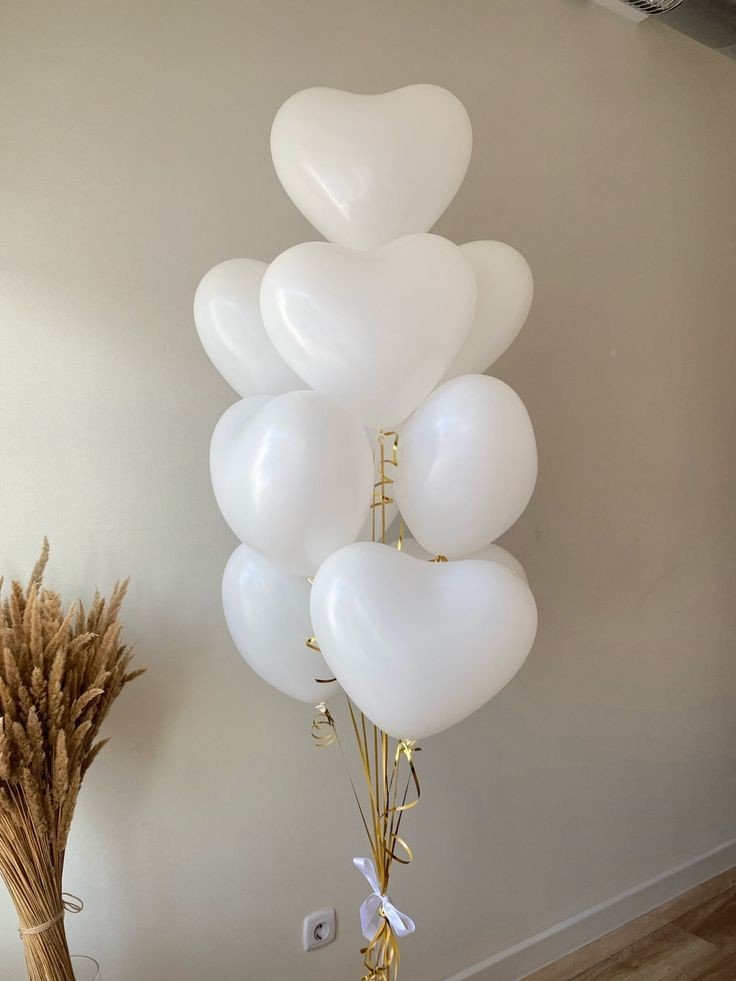White Heart Balloons Bouquet