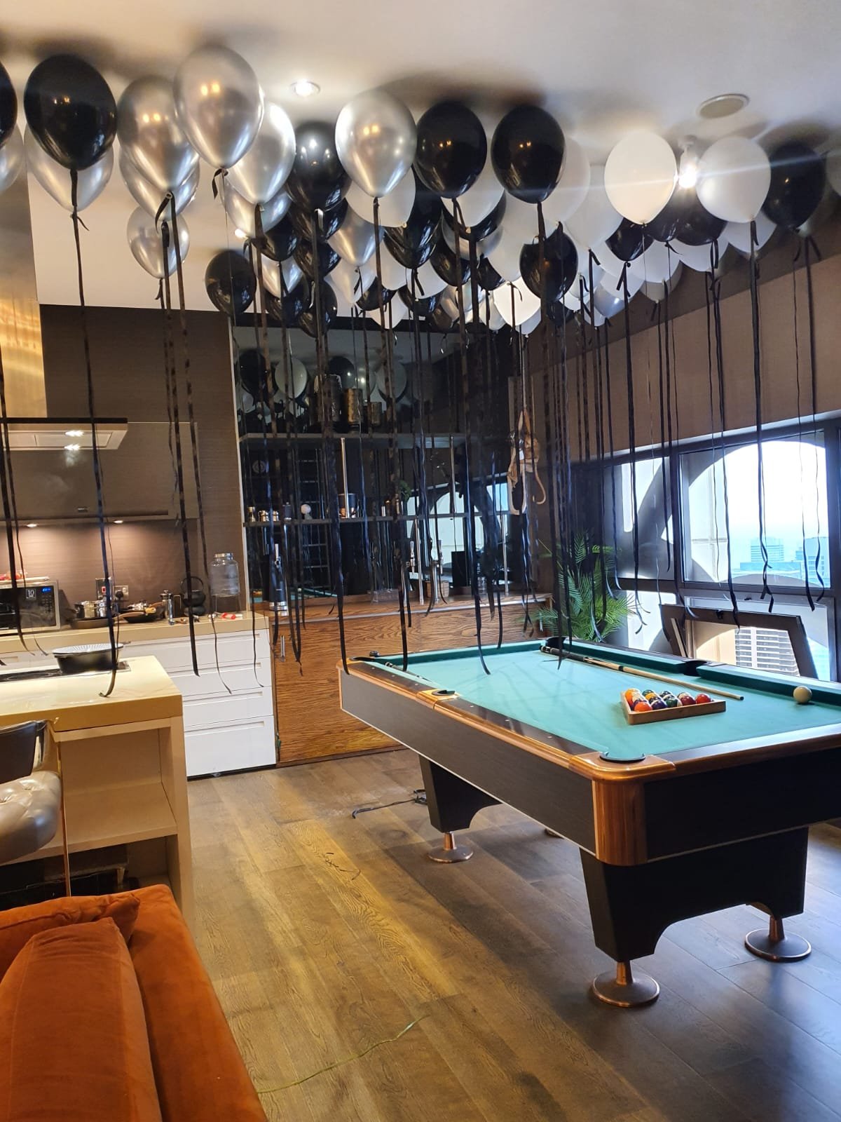 Black Big Ribbon Balloons Setup